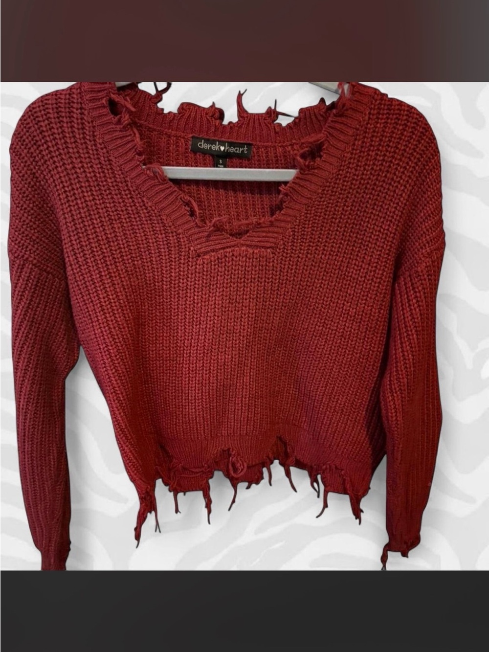Derek Heart Distressed Crewneck Sweater in Burgundy